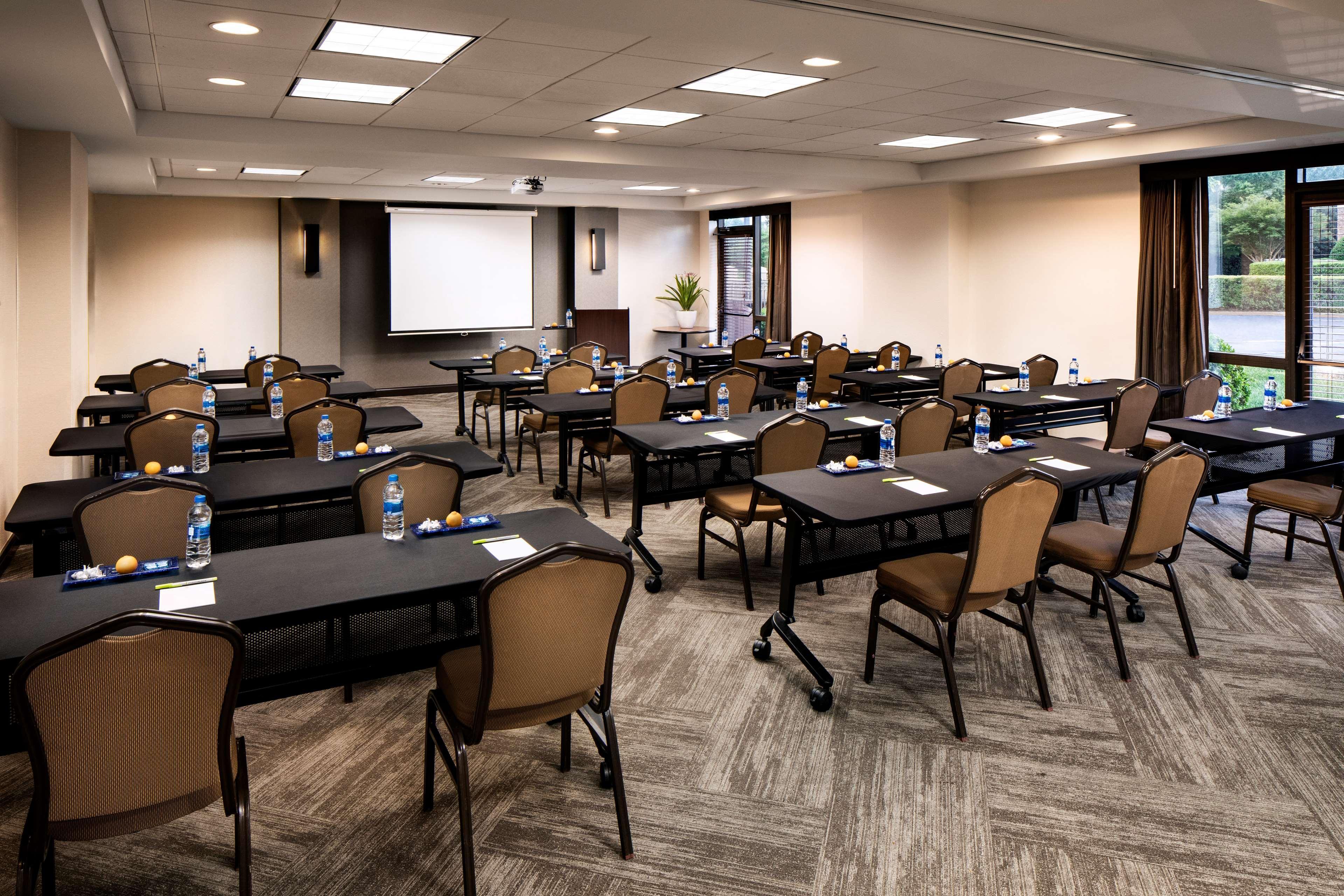 Hyatt Place Dallas Park Central Luaran gambar